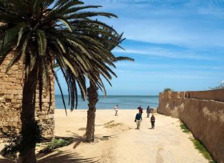 Sejur Tunisia – 375 euro/ persoana (7 nopti de cazare + masa + zboruri)