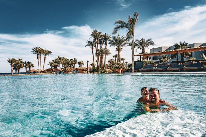 Din Bucovina la recifele din Hurghada: ghidul familiei pentru o vacanță cu plecare din Suceava Din Bucovina la recifele din Hurghada: ghidul familiei pentru o vacanță cu plecare din Suceava